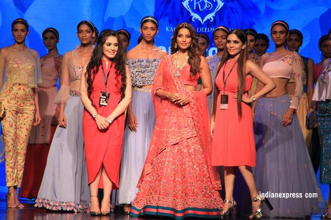 Amazon Fashion Week, Bipasha Basu, Amazon Fashion Week Karishma Sondhi, Karishma Sondhi latest designs, Karishma Sondhi Autumn winter collection, indian express, indian express news