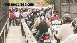 chanidgarh, haryana extension lecturers association, bike, helmet, traffic jam, indian express