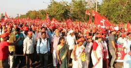 Mumbai farmer protest