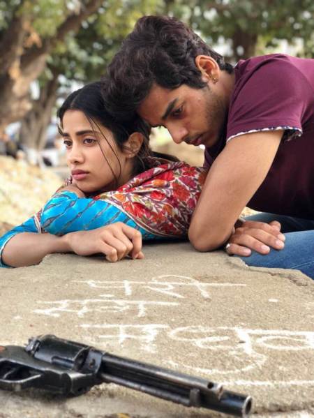 dhadak movie stills