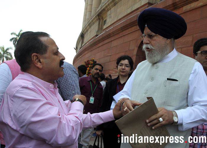 Parliament logajam enters 15th day
