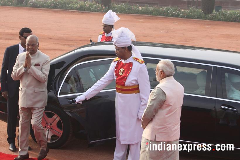 king abdullah photos, jordan king images, abdullah 2 india visit pics, king abdullah modi meet images, jordan kind prez kovind images, rashtrapati bhavan, ceremonial welcome, guard of honour, indian express