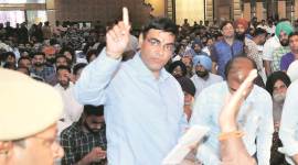 liquor copy 759 At the draw of lots in Ludhiana Monday. (Gurmeet Singh)