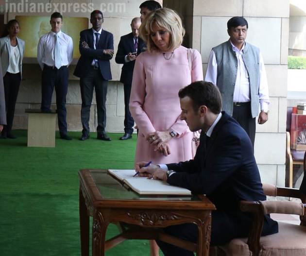 Macron in India, French President, Macron in India photos, French President images, Macron ceremonial reception, Macron Modi photos, Narendra Modi, India France ties, Indian Express