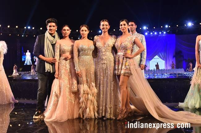 Manish Malhotra, Manish Malhotra summer couture 2018, Manish Malhotra Aditi Rao Hydari, Manish Malhotra Sophie Choudry, Manish Malhotra Nushrat Bharucha, Manish Malhotra Radhika Apte, indian express, indian express news