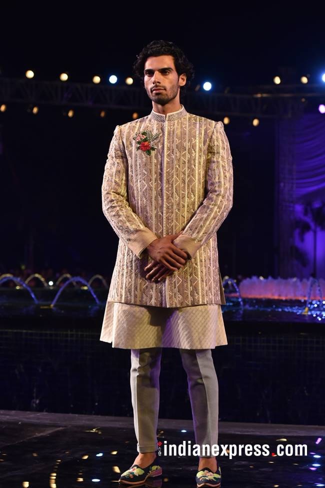 Manish Malhotra, Manish Malhotra summer couture 2018, Manish Malhotra Aditi Rao Hydari, Manish Malhotra Sophie Choudry, Manish Malhotra Nushrat Bharucha, Manish Malhotra Radhika Apte, indian express, indian express news