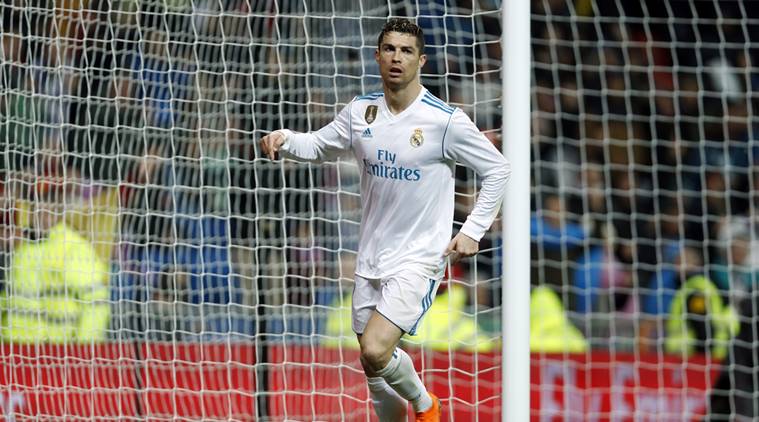 Cristiano Ronaldo pulls up injured in warm up ahead of Espanyol