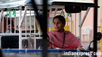 International Women's Day: Poonam drives an e-rickshaw in Delhi to ...
