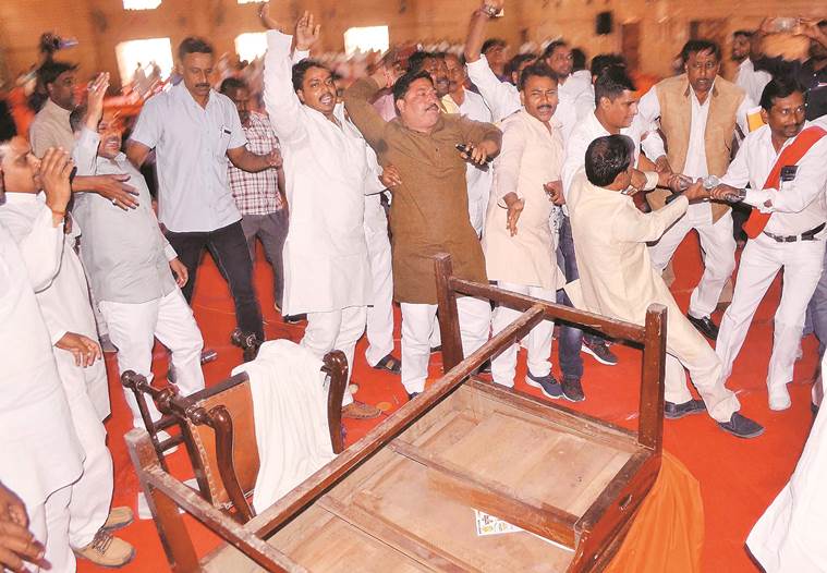 varanasi mayor, mayor pushed, varanasi municipal corp, vmc, indian express