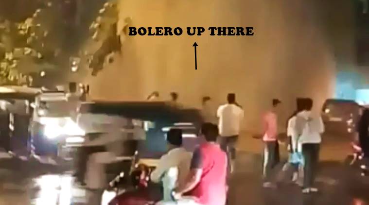 water blast, water burst borivali, borivali water main burst, mumbai water blast video, water blast car video, flying car borivali water burst, indian express, indian express news