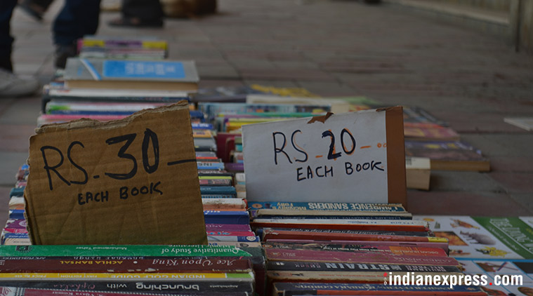 Daryaganj book market