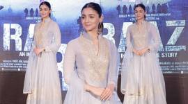 Alia Bhatt, Alia Bhatt latest photos, Alia Bhatt Raazi promotions, Alia Bhatt fashion, Alia Bhatt Manish Malhotra, Alia Bhatt anarkali, Alia Bhatt ethnic fashion, Alia Bhatt Raazi ethnic fashion, indian express, indian express news