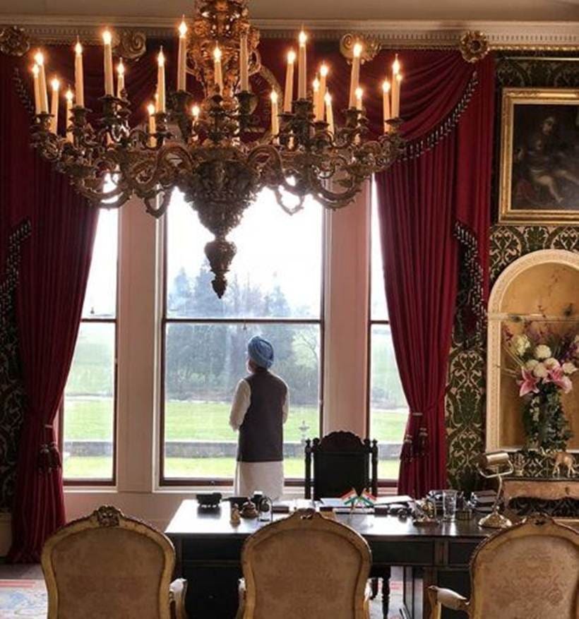 anupam kher shares the accidental prime minister photos
