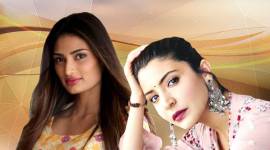 Anushka Sharma, Anushka Sharma airport fashion, Anushka Sharma Sabyasachi, Anushka Sharma latest photos, Anushka Sharma fashion, Athiya Shetty airport striped pants, Athiya Shetty fashion, Athiya Shetty latest photos, indian express, indian express news