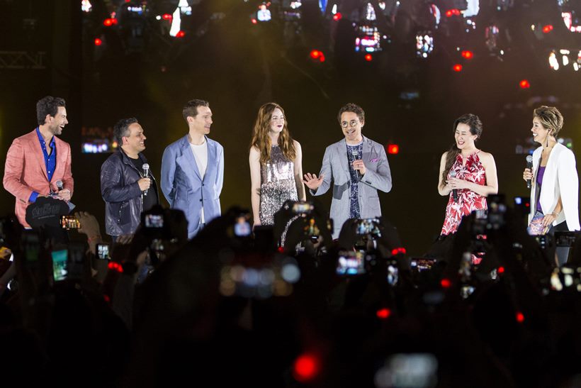avengers infinity war robert downey jr benedict cumberbatch karen gillan