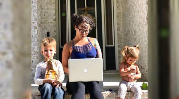 bad mommy, bad mom, mom shaming, criticising moms, moms being shamed, mother shamed for working out, mother fitness, post pregnancy depression, viral news, indian express