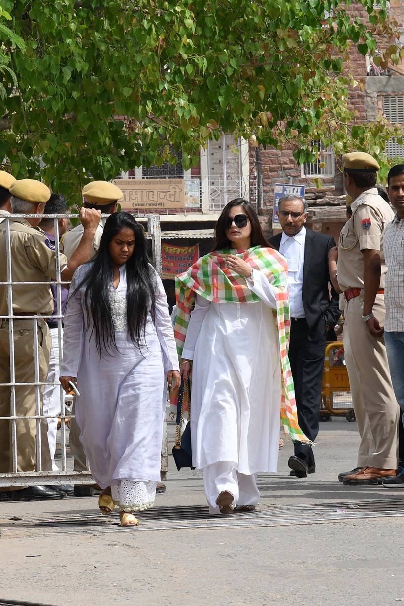 Salman Khan photos, blackbuck poaching case, Salman Khan pictures, jodhpur jail images, jodhpur court images, indian express