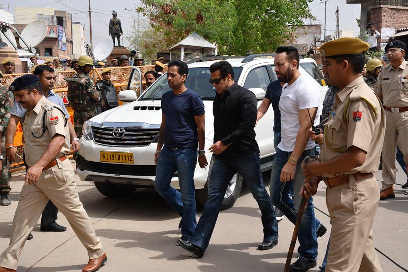 Salman Khan photos, blackbuck poaching case, Salman Khan pictures, jodhpur jail images, jodhpur court images, indian express