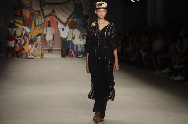 Sao Paulo Fashion Week, Brazil Fashion Week, Agua de Coco Sao Paulo Fashion Week, Projeto Ponto Firme Sao Paulo Fashion Week, inmates designs, clothes designed by inmates, indian express, indian express news