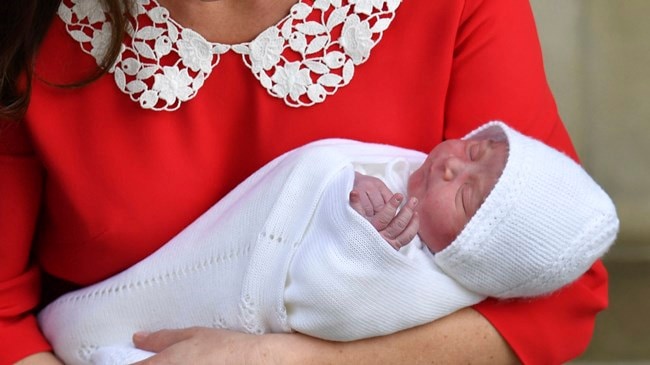 royal baby, royal baby 3, third royal baby, royal baby photo, third royal baby photos, royal baby first photos, kate middleton, prince william, kate middleton new baby photos, duchess of cambridge new baby photos, world news, indian express,