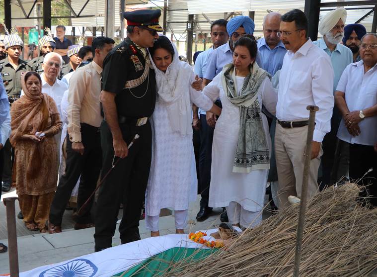Last rites of 1971 Indo-Pak war hero performed with full military honours