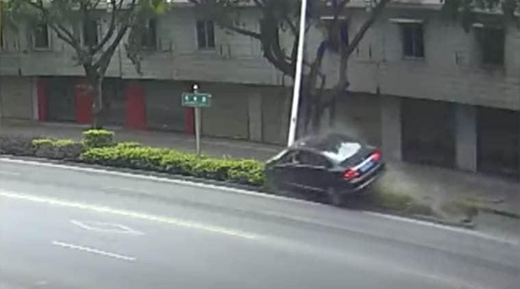 drunk driving, video of drunk driving, people driving drunk, drunk driving accident videos, indian express, indian express news