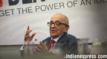 Lawyer-MPs should be loyal to Constitution, says Fali Nariman