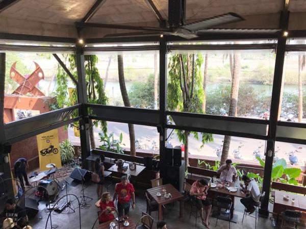 Royal Enfield Garage cafe in goa