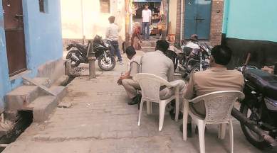 ghaziabad: Maulvi held, his home vandalised by mob