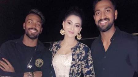 Hardik Pandya spotted flirting with Hate Story 4 actor Urvashi&nbsp;Rautela?