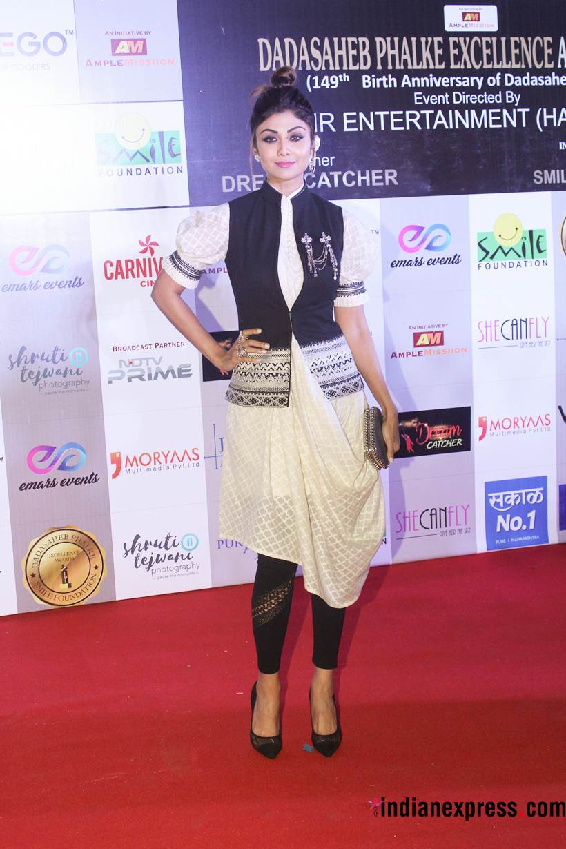 shilpa shetty at dada saheb phalke excellence awards