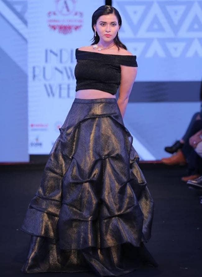 India runway week, India Fashion week Nushrat Bharucha, India Fashion week Karishma Tanna, India Fashion week Twinkle Pupreja, India Fashion week Tripti Chandak, indian express, indian express news