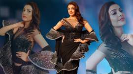 Kajal Aggarwal, Kajal Aggarwal latest photos, Kajal Aggarwal Zee Apsara Awards, Kajal Aggarwal fashion, Kajal Aggarwal Abu Jani Sandeep Khosla, Kajal Aggarwal sari, Kajal Aggarwal black ruffle sari, indian express, indian express news