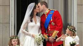 Kate Middleton wedding outfit, Kate Middleton wedding dress rip off, Kate Middleton wedding dress H &M, Kate Middleton wedding dress in cheap, Kate Middleton wedding outfit design, Meghan Markle wedding dress, Kate Middleton wedding dress designer, indian express, indian express news