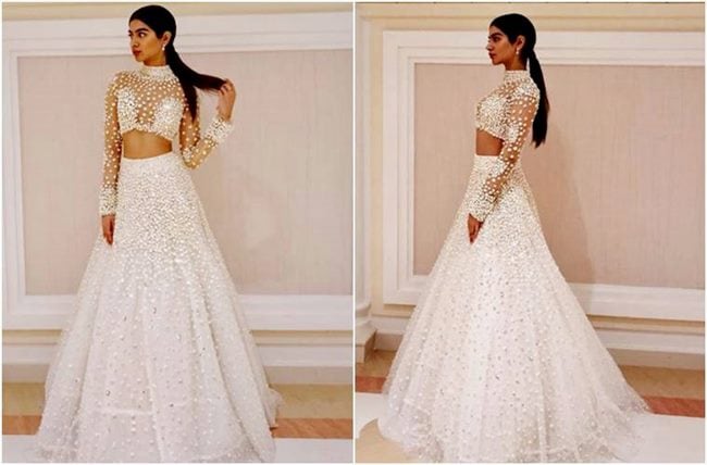 white wedding outfits, white ethnic wear, white ethnic outfits bollywood, bollywood wedding outfits, Sonam Kapoor, Anand Ahuja, Sonam Kapoor Anand Ahuja, Priyanka Chopra, manushi chhillar, Sonakshi Sinha, mahira khan, khushi kapoor, sara ali khan, malaika arora, karisma kapoor, yami gautam, esha gupta, dia mirza, athiya shetty, sonali bendre, celeb fashion, bollywood fashion, indian express, indian express news