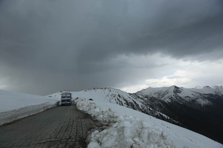 Kishanganga dam, jammu kashmir, wular lake, bandipora, Kishanganga Hydro Electric Project, Kishanganga Pakistan, LoC, india pak border, indian express