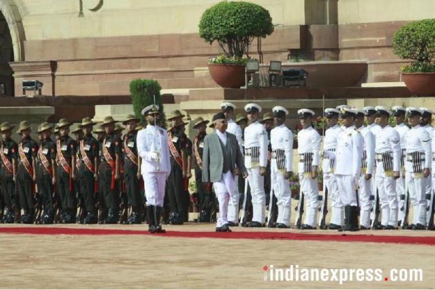 kp oli photos, nepal pm pictures, pm modi images, rashtrapati bhawan pics, oli ceremonial welcome photo, kp oli wife images, indian express