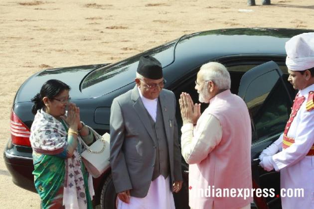 kp oli photos, nepal pm pictures, pm modi images, rashtrapati bhawan pics, oli ceremonial welcome photo, kp oli wife images, indian express