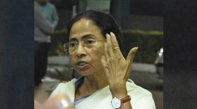 Mamata Banerjee, Kolkata cm Mamata Banerjee, Yogi aAdityanath, saffron party, Indian Express