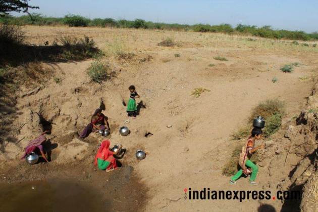 gujarat photos, water crisis images, gujarat draught pictures, morbi district photo, narmada shortage pics, sardar sarovar dam, indian express