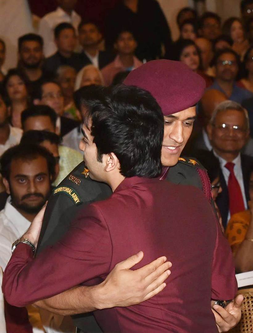 MS Dhoni with Pankaj Advani