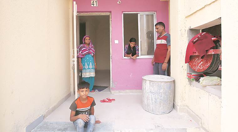 Kathputli colony residents flag issues at new DDA flats