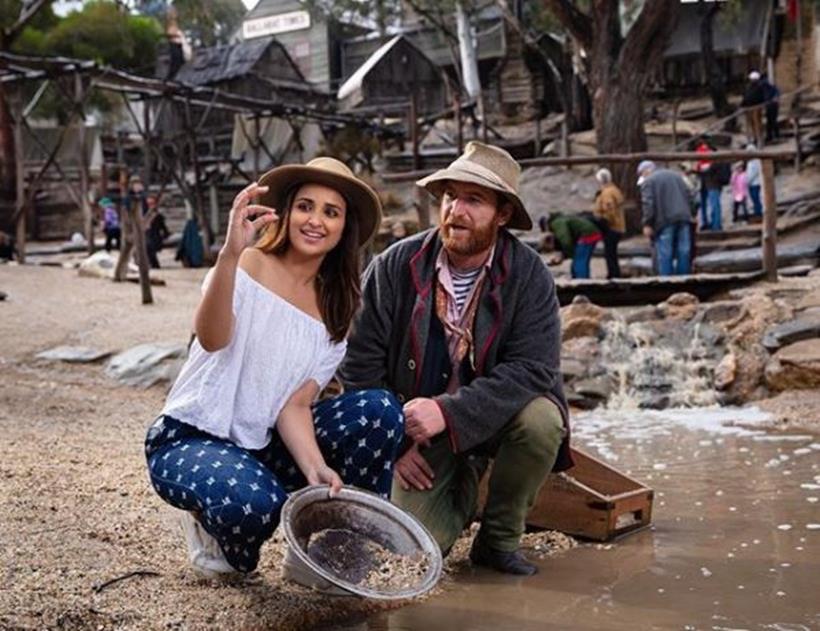 parineeti chopra digs gold