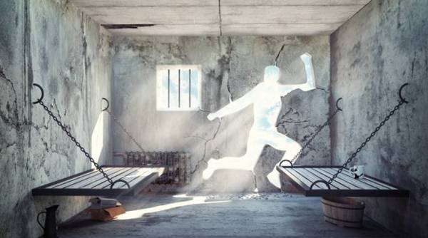 prisoners escape guard drunk, drunk guard prisoners escape, prisoners use alcohol to escape prison, prison break with alcohol, indian express, indian express news