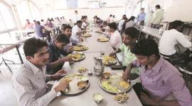 pune-canteen Pune: After students’ complaints, FDA intervention, SPPU to overhaul mess and canteen facilities