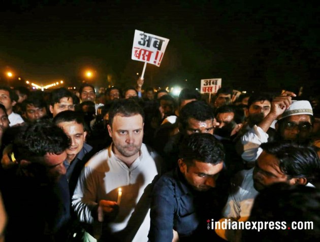 rahul gandhi photos, india gate protest images, candlelight vigil pictures, kathua gangrape, ashifa, congress midnight protest, priyanka gandhi images, unnao rape protest pics, indian express