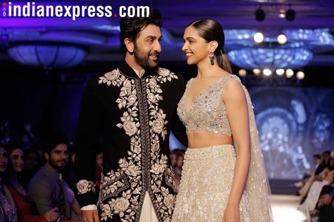 deepika Padukone, Ranbir Kapoor, mijwan fashion show, Ranbir Deepika, Deepika Ranbir, Ranbir Deepika photos, Deepika, Deepika Ranbir videos, Manish Malhotra fashion show, Deepika Padukone Ranbir Kapoor walking the ramp for Manish Malhotra, Indian express, Indian express fashion news