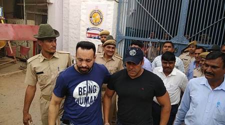 Salman Khan walks out of Jodhpur central jail. See photos