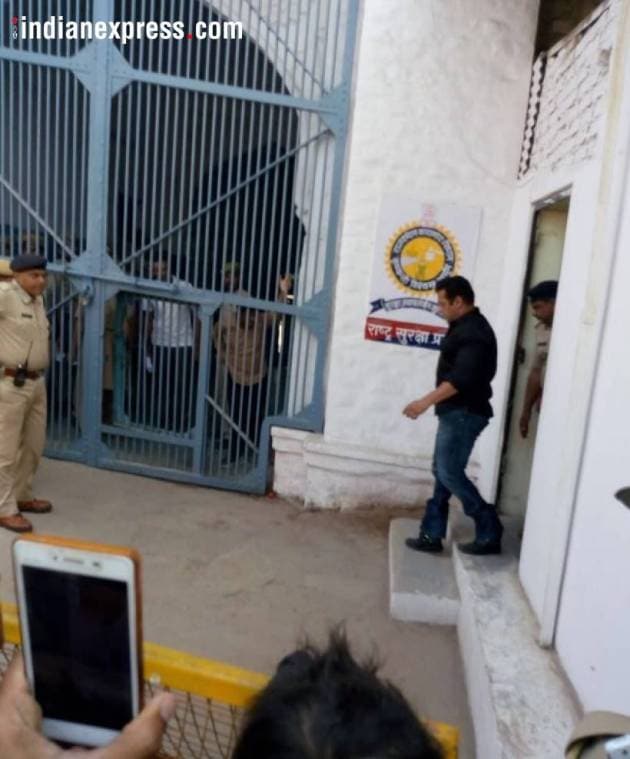 Salman Khan, Salman Khan verdict, Salman Khan in Jail, Salman Khan jail term, Jodhpur court, Bishnoi community, Bishnoi community celebrates, Salman khan photos, Indian express photos