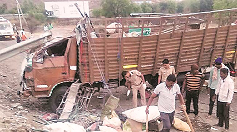 Satara, Satara highway, Satara truck accident, Maharashtra news, indian express news